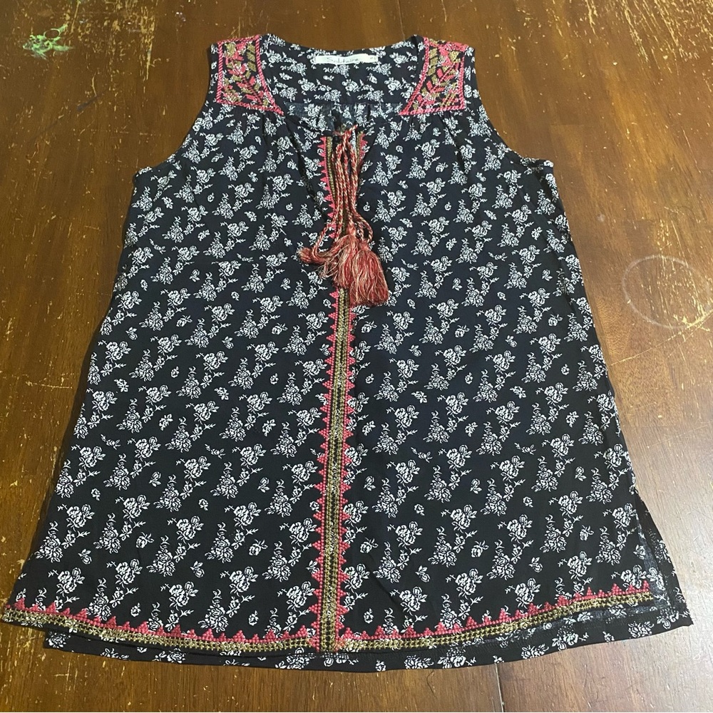 Solitaire Womens Sleeveless Top Embroidered Tassel Black Floral Size Small